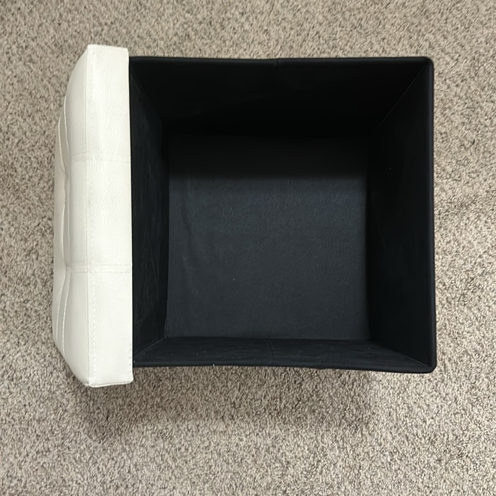 Storage Ottoman (Small) - Picture 3 of 14